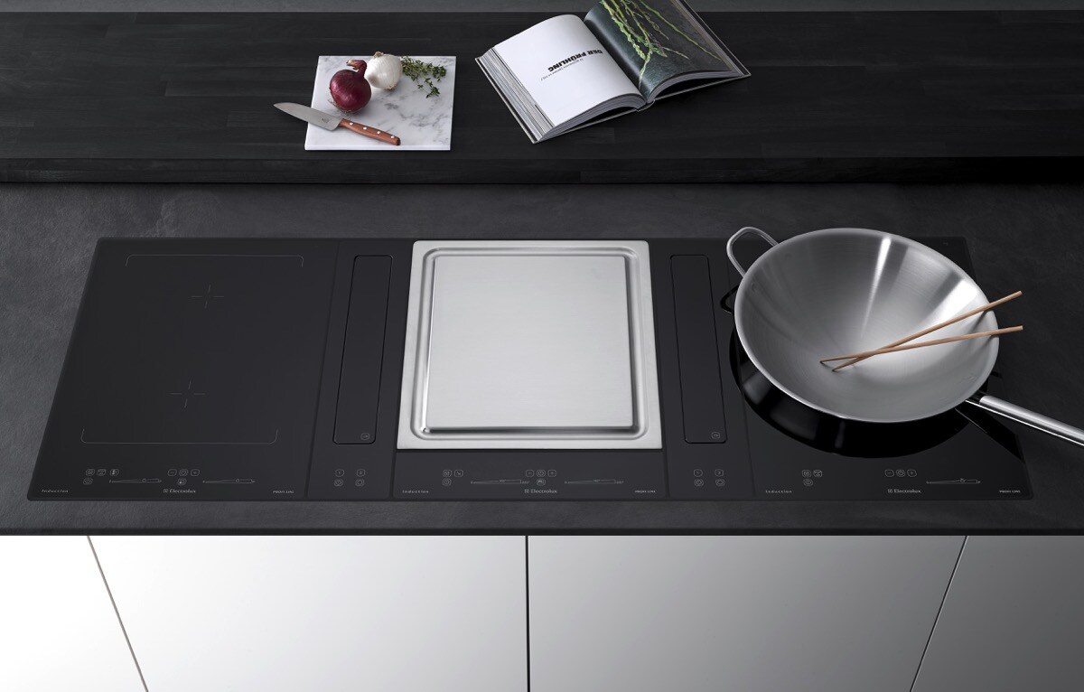 Eine elegante Kombination mit Electrolux ProfiLine Wok und Teppan Yaki