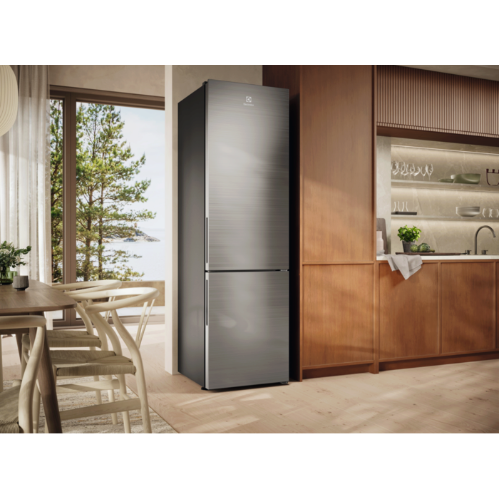 Electrolux - Freistehendes Kühl- und Gefriergerät - SB360NICN