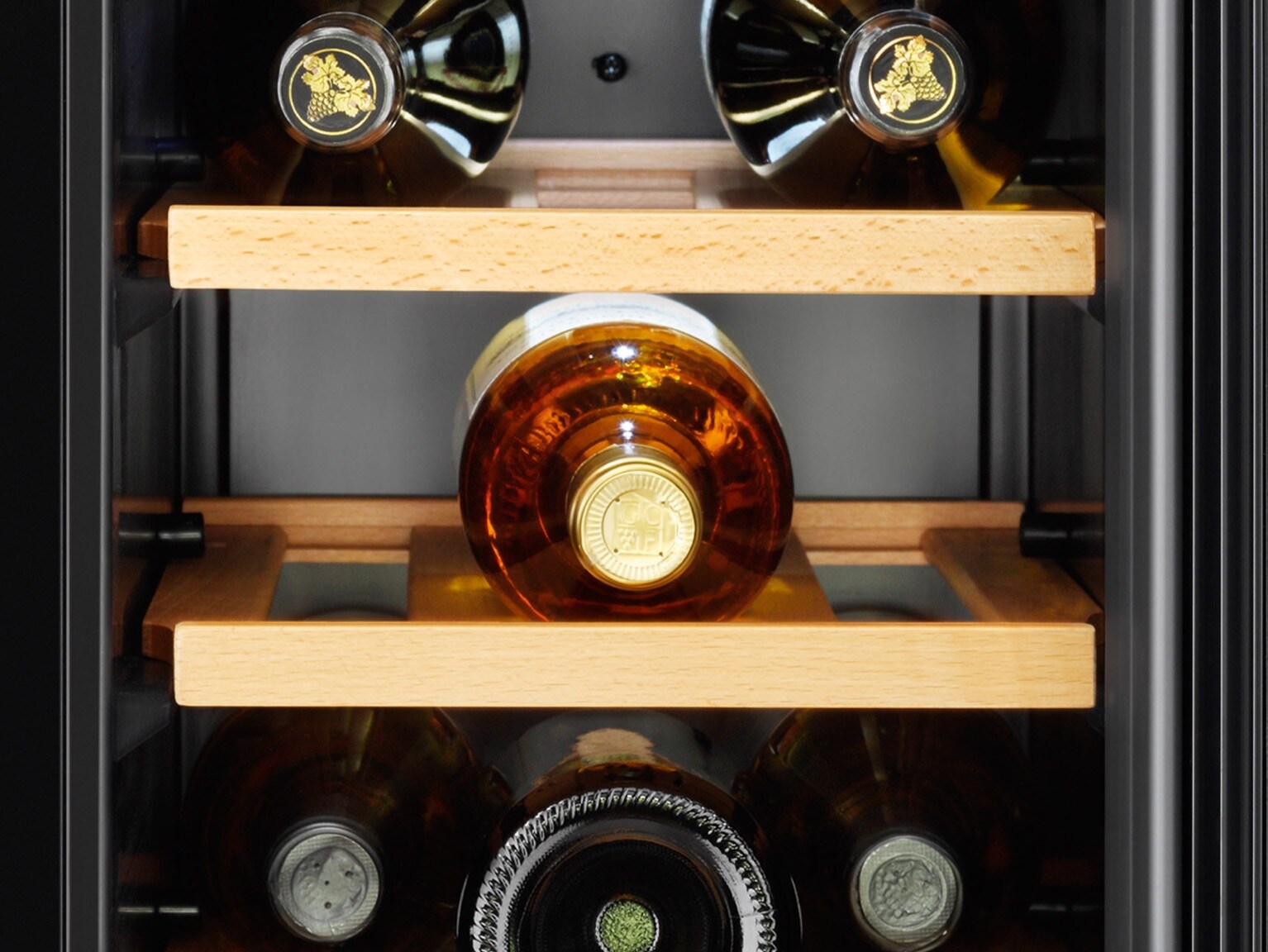 Perfekt temperierter Wein für Ihren Genuss Weinkühler Electrolux