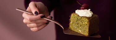 Kuchen mit Kirsche