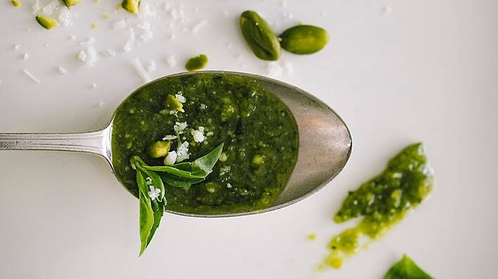 Feines Basilikum-Dressing