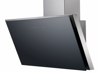 Une hotte aspirante Hob2Hood au-dessus d'un plan de cuisson à induction Electrolux